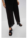 Moodo Čierne nohavice so širokými nohavicami z rebrovaného materiálu Moodo