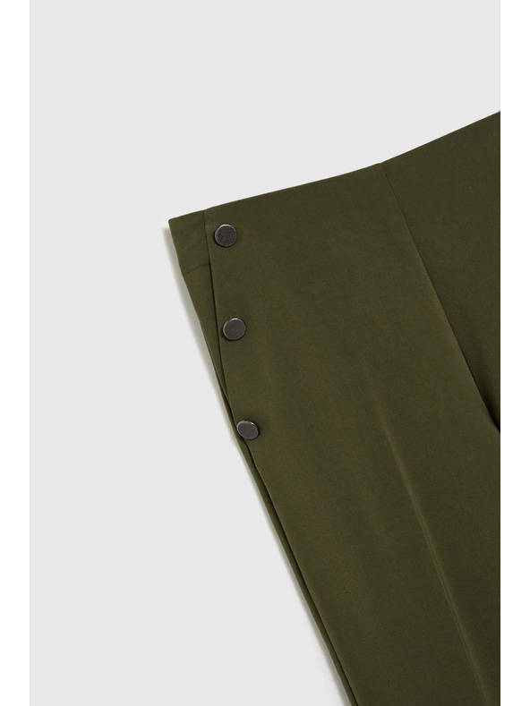 Moodo Tmavo olivové cigaretové nohavice Moodo