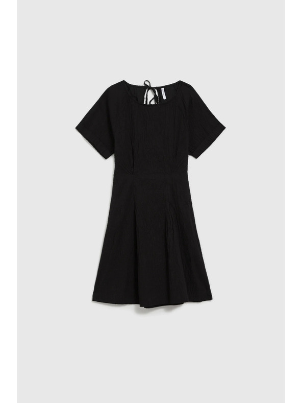 Moodo Čierne bavlnené šaty s odhalenými chrbtom Moodo