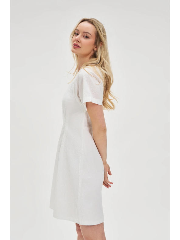 Moodo Biele bavlnené šaty s odhalenými chrbtom Moodo