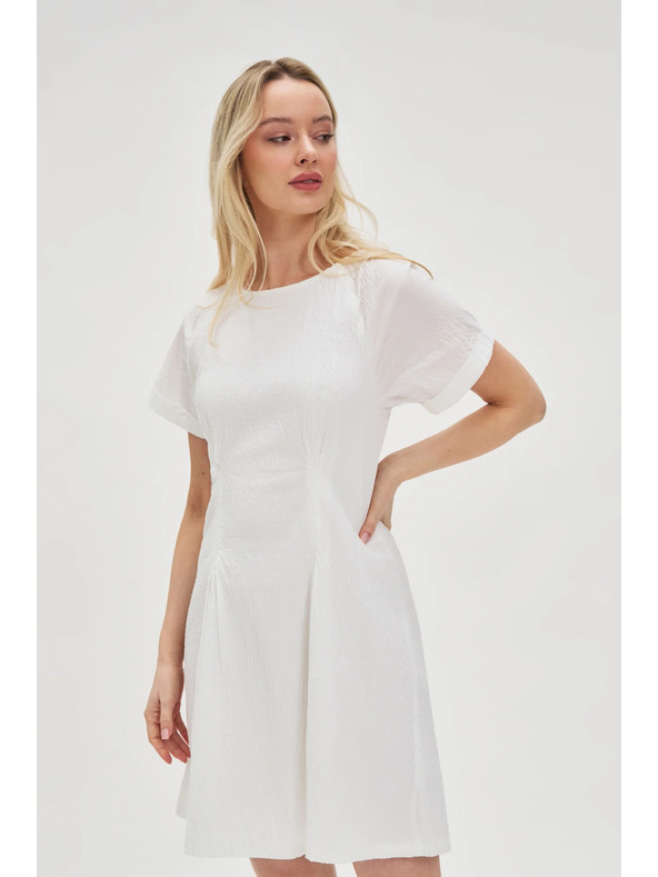 Moodo Biele bavlnené šaty s odhalenými chrbtom Moodo