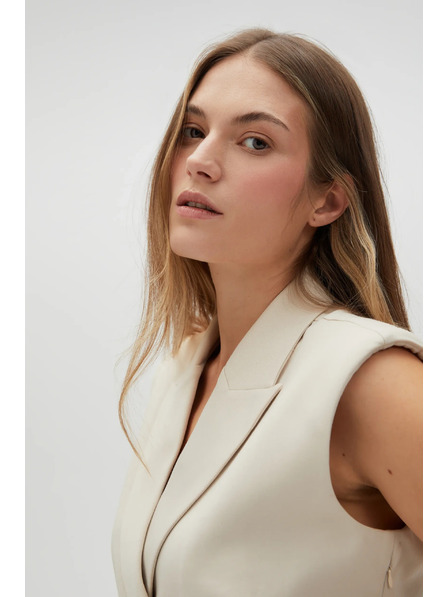 Moodo Elegantné šaty béžové Moodo