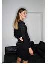 Moodo Priliehavé čierne šaty s ozdobou Moodo
