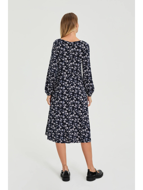 Moodo Tmavo modré midi šaty s kvetmi Moodo