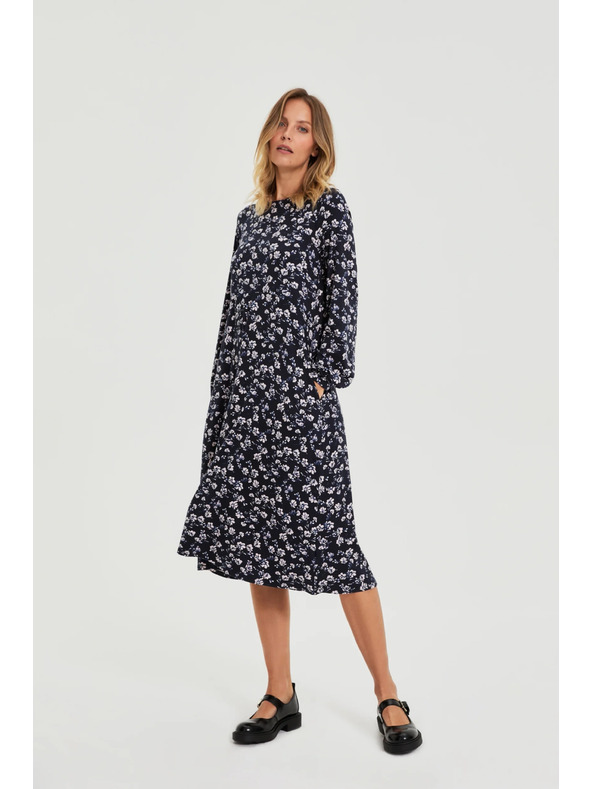 Moodo Tmavo modré midi šaty s kvetmi Moodo