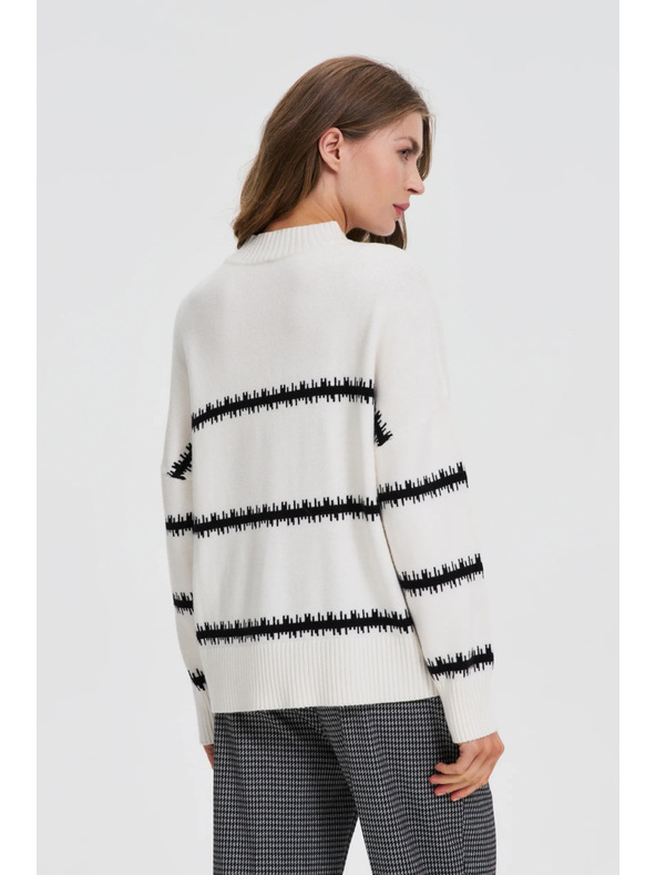 Moodo Biely sveter s pruhmi a zníženou líniou ramien Moodo