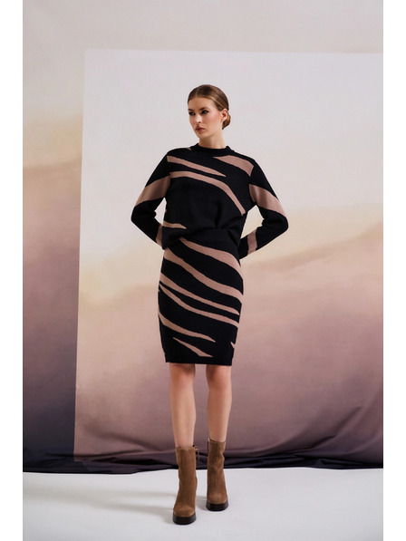 Moodo Čierny sveter so zvieracím vzorom Moodo