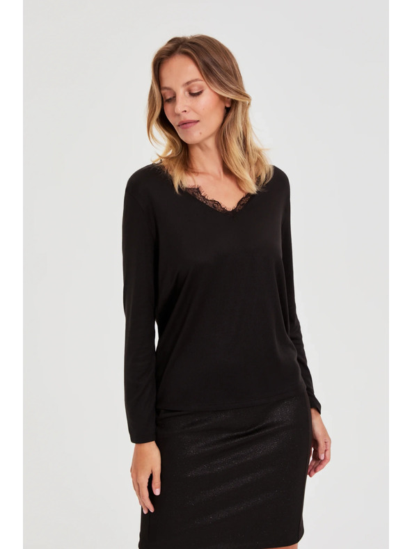 Moodo Sveter s čipkovaným výstrihom čierny Moodo