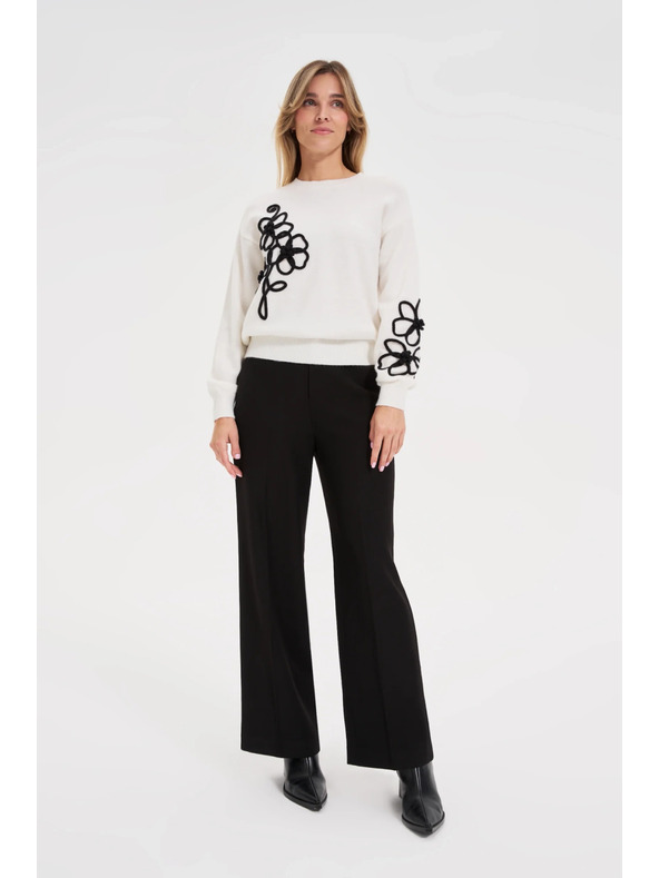 Moodo Biely sveter s aplikáciou Moodo