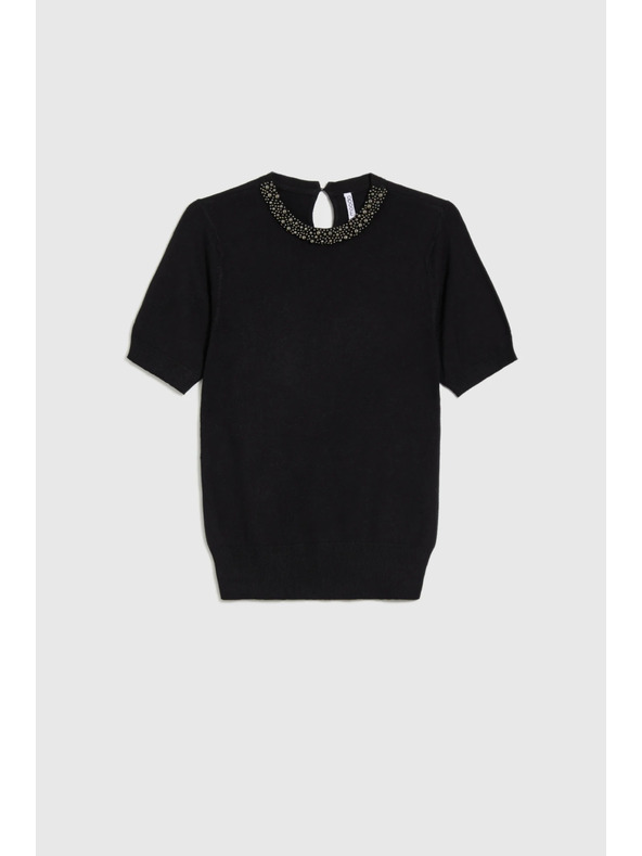 Moodo Čierny sveter s ozdobným výstrihom Moodo