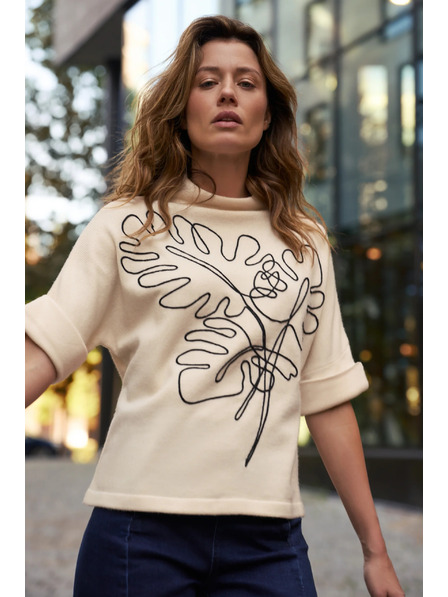 Moodo Béžový sveter s aplikáciou a krátkymi rukávmi Moodo