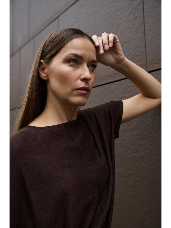 Moodo Hnedý sveter s krátkymi rukávmi Moodo