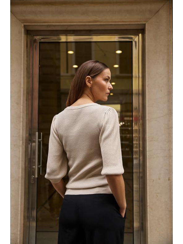 Moodo Rebrovaný sveter s nadýchanými rukávmi béžový Moodo