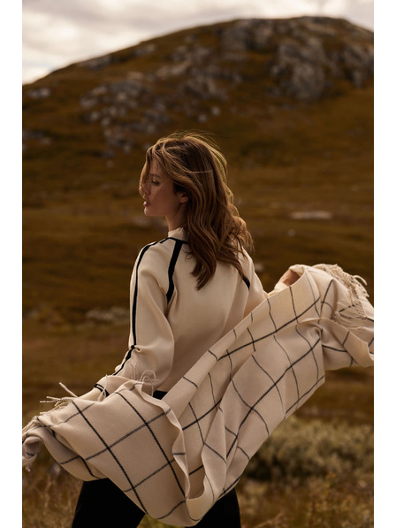 Moodo Šál vo štvorčekoch biely Moodo