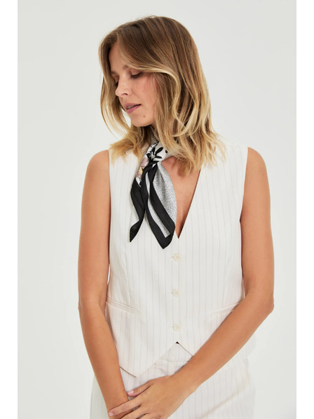 Moodo Šatka s kvetinovým vzorom čierna Moodo