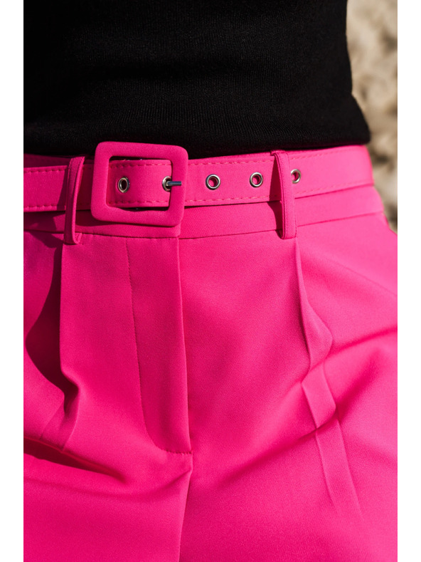 Moodo Fuchsiové šortky s páskom Moodo
