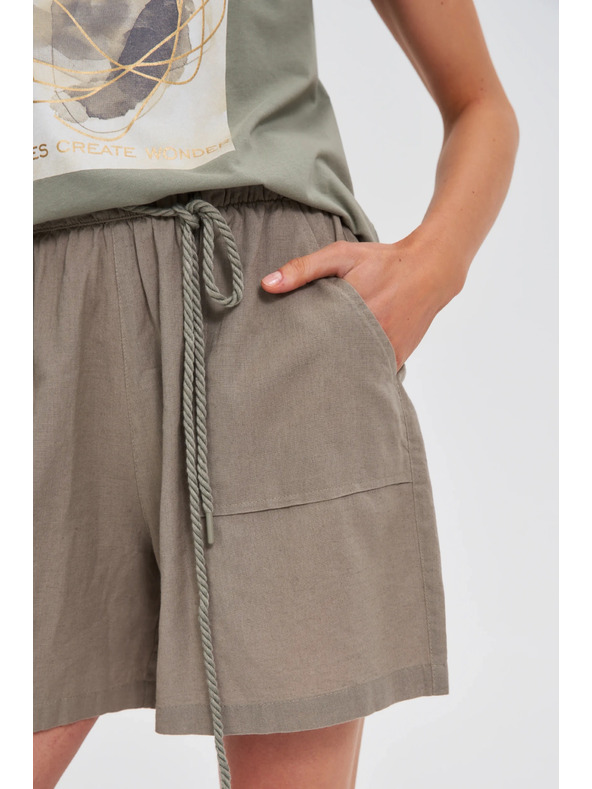 Moodo Voľné olivové šortky Moodo