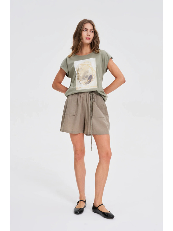 Moodo Voľné olivové šortky Moodo