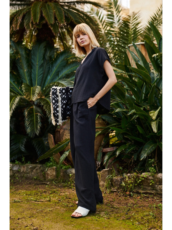 Moodo Veľká taška so strapcami čierna Moodo