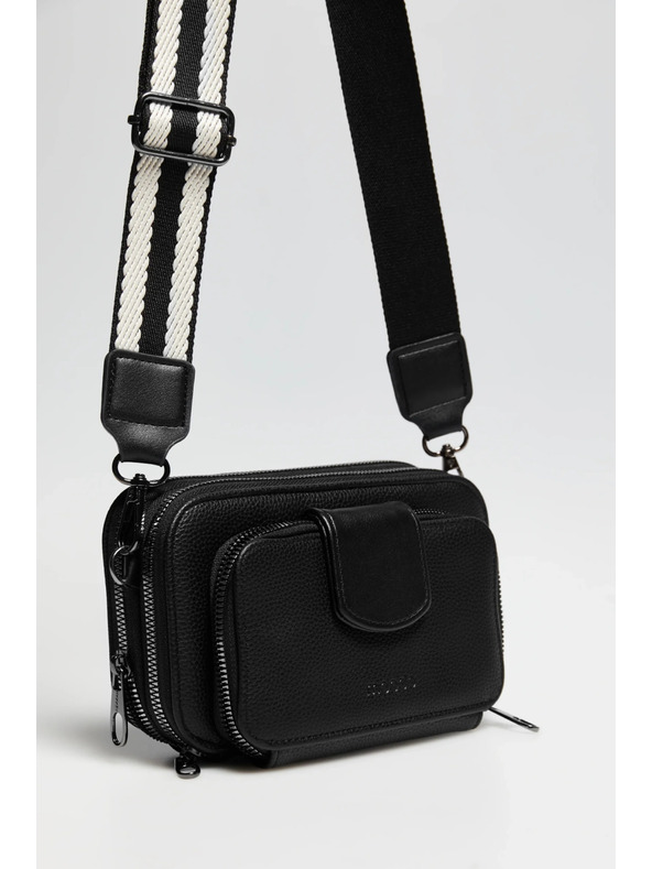 Moodo Čierna taška na širokom páse Moodo