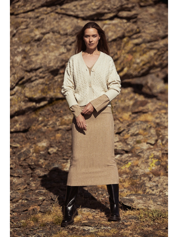 Moodo Rebrované šaty midi béžové Moodo