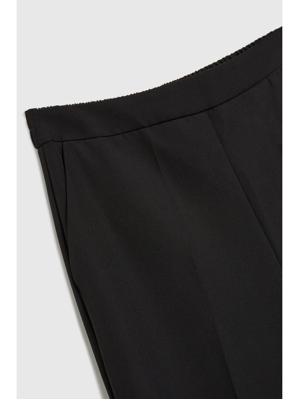 Moodo Spoločenské čierne nohavice s nohavicami do záhybu Moodo