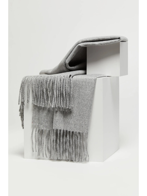 Moodo Hladká svetlosivá šál so strapcami Moodo