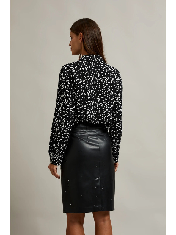 Moodo Čierna košeľa so vzorom s golierom Moodo