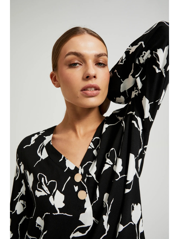 Moodo Čierna košeľa s kvetinovým potlačou Moodo