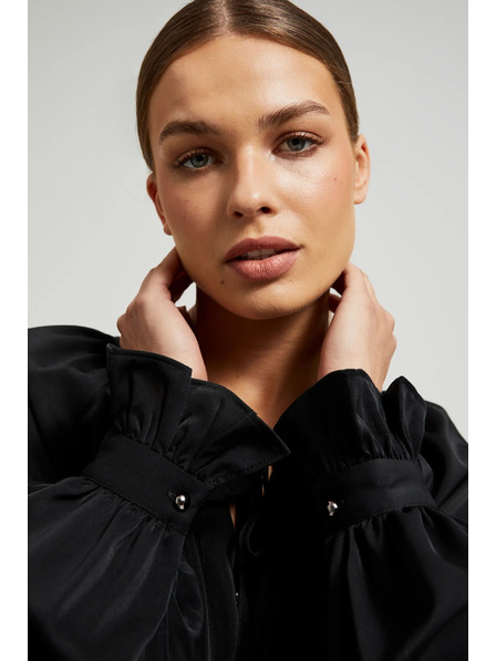 Moodo Čierna košeľa s naberanými rukávmi a viazaným výstrihom Moodo