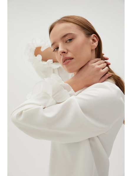 Moodo Biela košeľa s volánmi na rukávoch Moodo