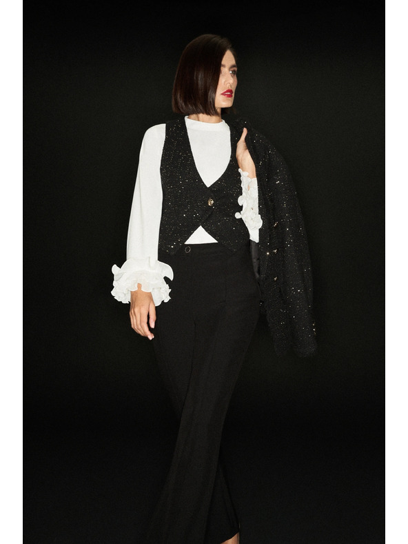 Moodo Biela košeľa s volánmi na rukávoch Moodo