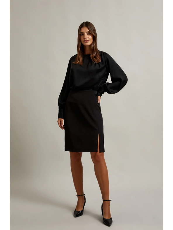 Moodo Elegantná košeľa čierna s naberanými rukávmi Moodo