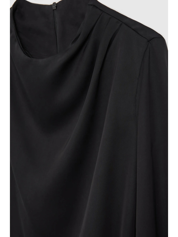 Moodo Elegantná košeľa čierna s naberanými rukávmi Moodo