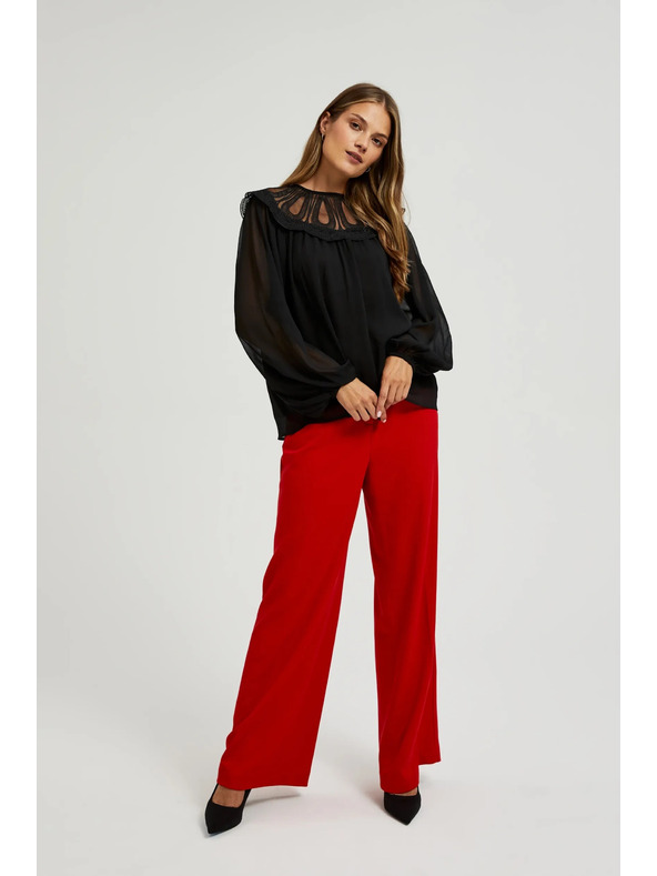 Moodo Čierna košeľa s ozdobným výstrihom Moodo