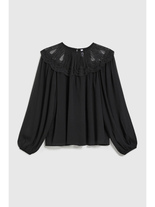 Moodo Čierna košeľa s ozdobným výstrihom Moodo