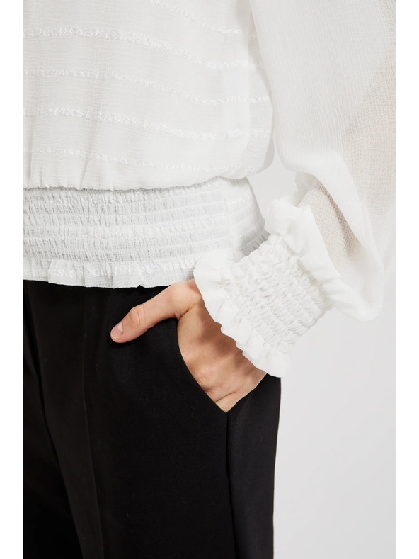 Moodo Elegantná košeľa biela s naberanými rukávmi Moodo