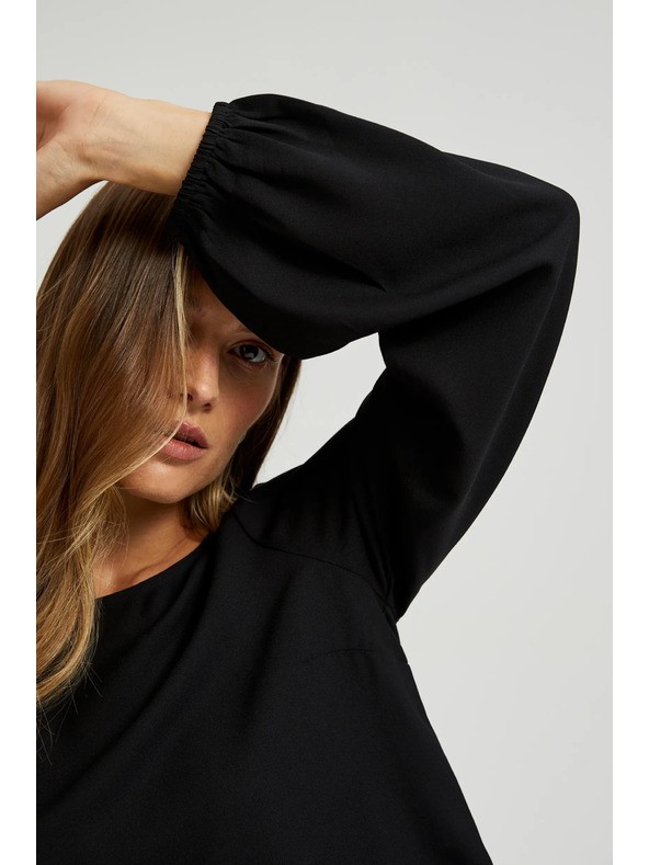 Moodo Čierna košeľa s čipkou a nadýchanými rukávmi Moodo