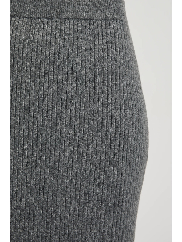 Moodo Úpletová midi sukňa sivá Moodo