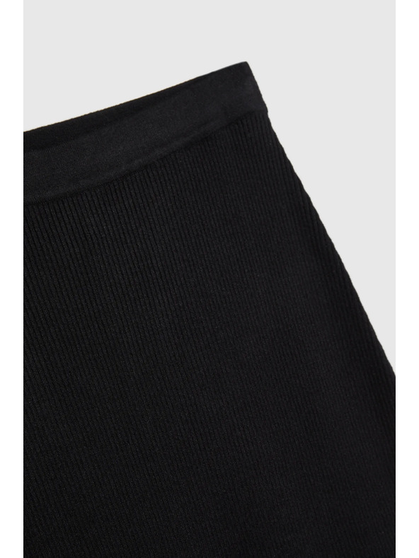 Moodo Pletená čierna ceruzková sukňa Moodo