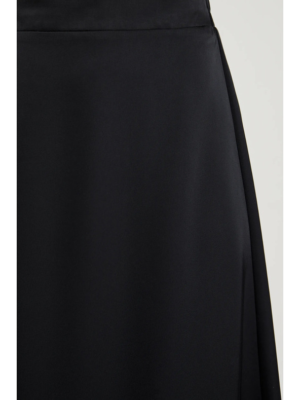 Moodo Čierna áčková sukňa Moodo