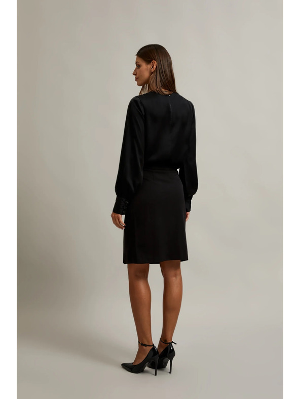 Moodo Ceruzková sukňa s ozdobným gombíkom čierna Moodo