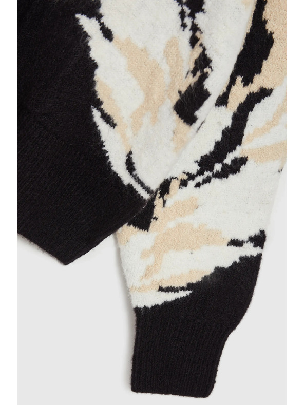 Moodo Vzorovaný sveter voľnéhostrihu čierny Moodo