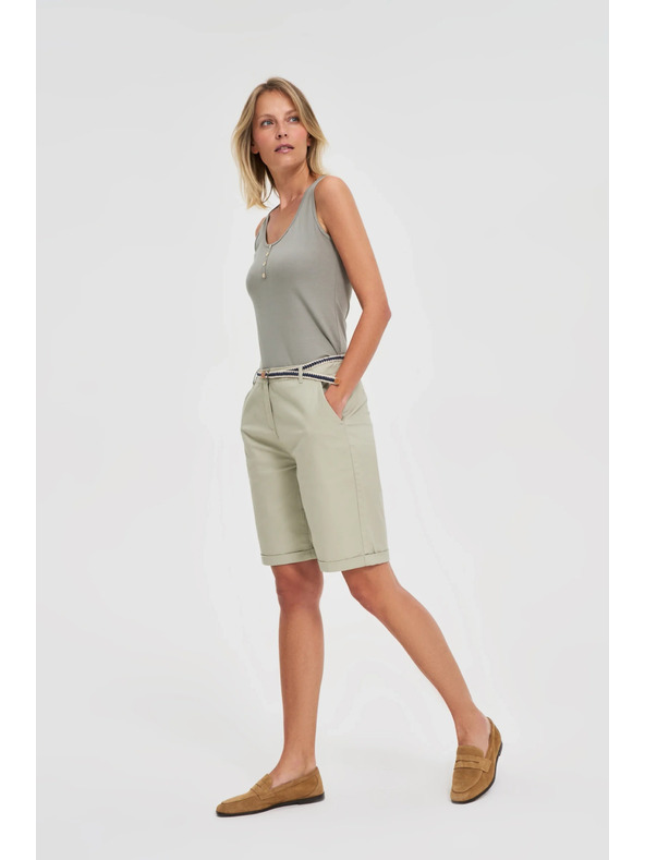 Moodo Bavlnené šortky s opaskom olivové Moodo