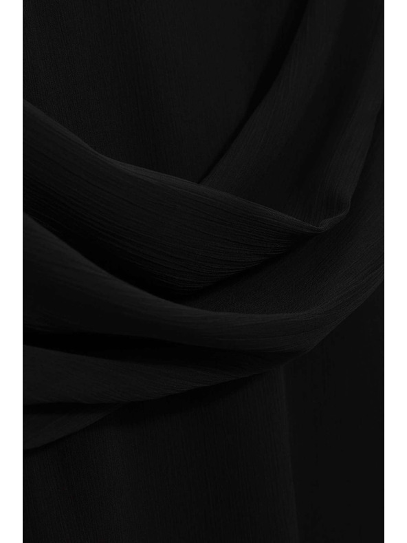 Moodo Čierna dámska blúzka s volánovými rukávmi Moodo