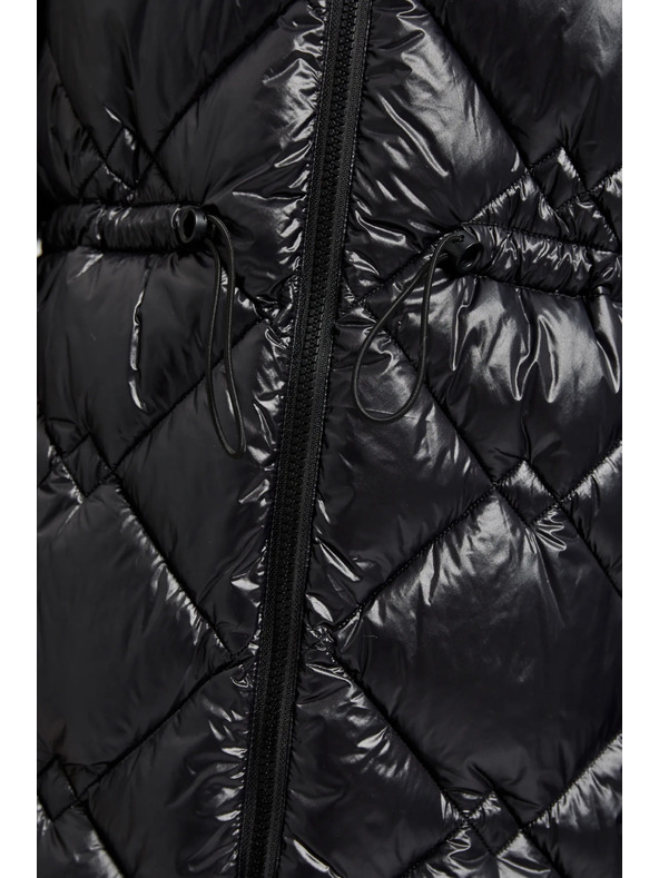 Moodo Prešívaná bunda so stahovacou šnúrou čierna Moodo