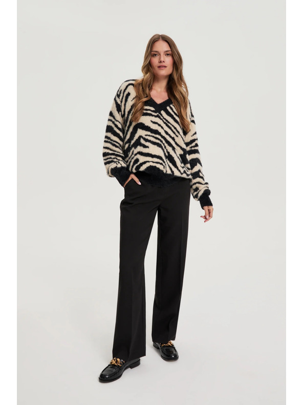 Moodo Vzorovaný sveter čierny Moodo