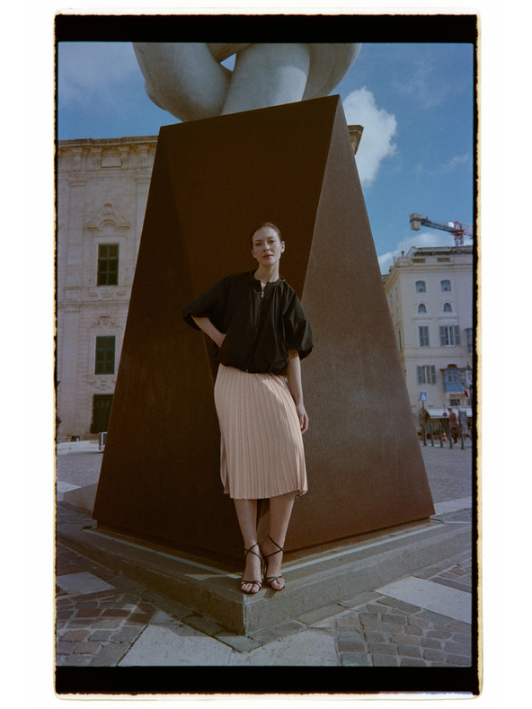 Moodo Plisovaná sukňa béžová Moodo