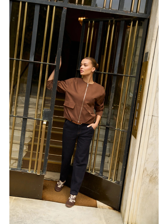 Moodo Krátka bunda hnedá Moodo