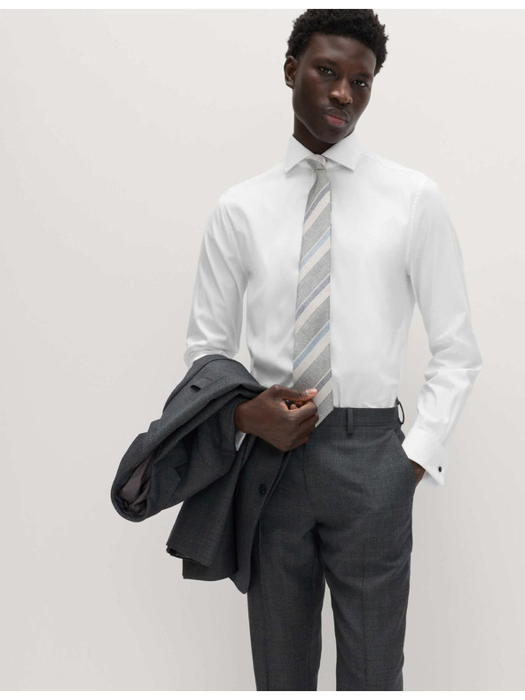 Marks & Spencer Luxusná bavlnená košeľa Marks & Spencer úzkeho strihu s dvojitými manžetami v bielej farbe